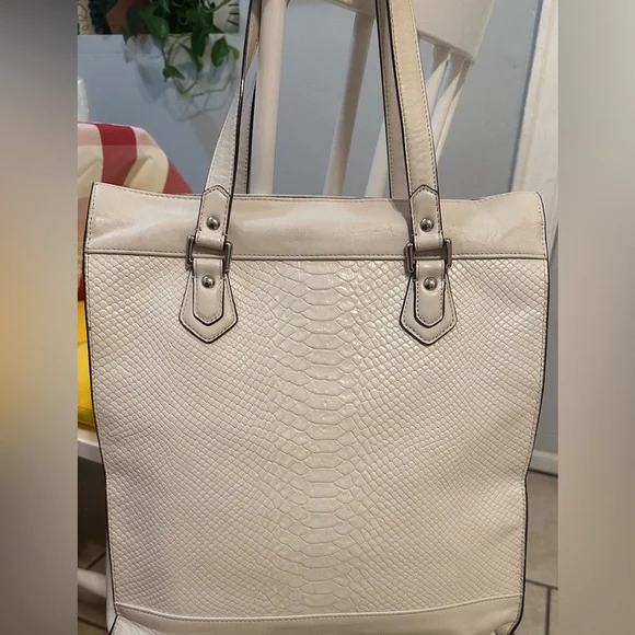 Limited Edition Coach Charlie Embossed Python Leather Tote 28723 - Picture 8 of 14